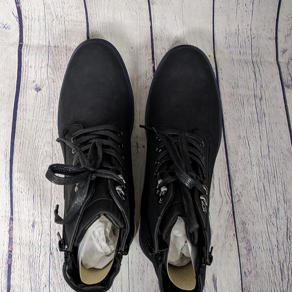 MADDEN Hiking Boots - Picture 4 of 5